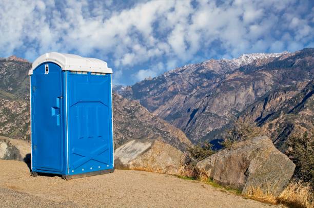 Portable bathroom rental in East Highland Park, VA